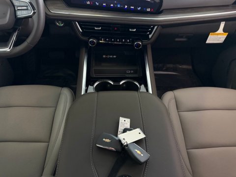 New Summit White 2026 Chevrolet Tahoe LT RWD - photo 20 - Stock #261370