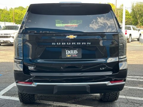 New Black 2026 Chevrolet Suburban LT 4WD - photo 6 - Stock #261085