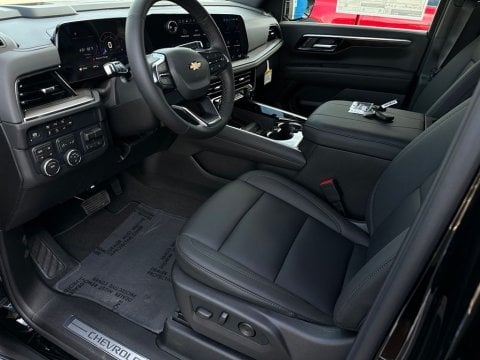 2026 Chevrolet Suburban LT - Photo 11