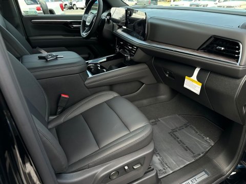 2026 Chevrolet Suburban LT - Photo 17