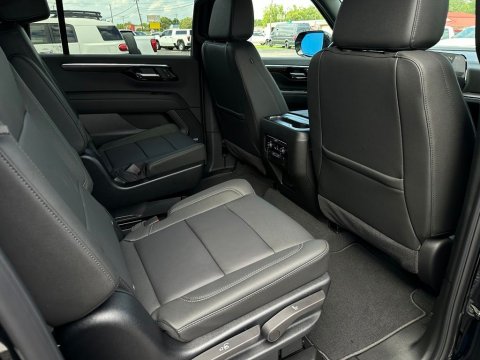 2026 Chevrolet Suburban LT - Photo 19