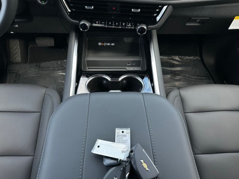2026 Chevrolet Suburban LT - Photo 22