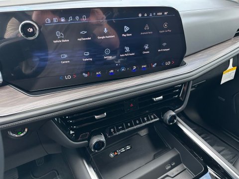2026 Chevrolet Suburban LT - Photo 25