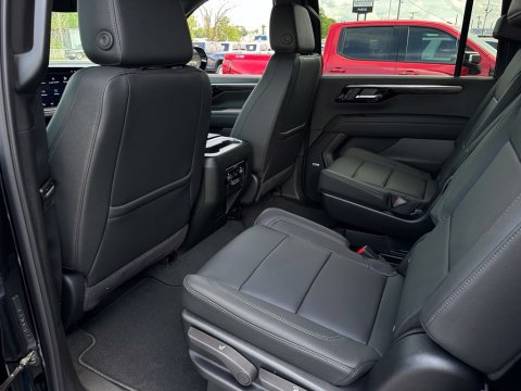 New Black 2026 Chevrolet Suburban LT 4WD - photo 18 - Stock #261085