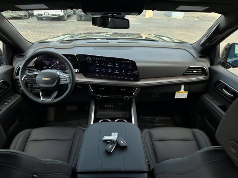 New Black 2026 Chevrolet Suburban LT 4WD - photo 23 - Stock #261085