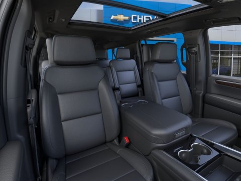 New Sterling Gray Metallic 2026 Chevrolet Suburban Z71 4WD - photo 16 - Stock #261206