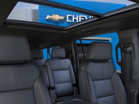 New Black 2026 Chevrolet Suburban RST 4WD - photo 24 - Stock #261201
