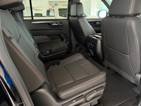 New Black 2026 Chevrolet Suburban RST 4WD - photo 18 - Stock #261201