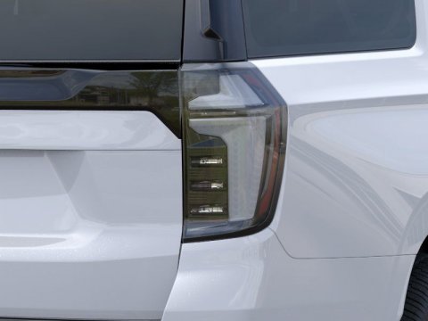New Polar White Tricoat 2026 Chevrolet Suburban High Country 4WD - photo 11 - Stock #261330