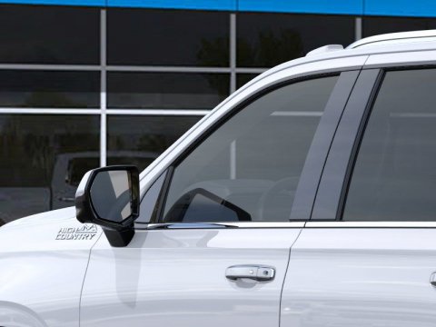 New Polar White Tricoat 2026 Chevrolet Suburban High Country 4WD - photo 12 - Stock #261330