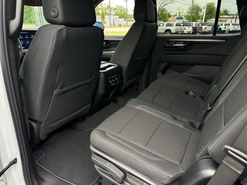 New Summit White 2026 Chevrolet Tahoe LS 4WD - photo 13 - Stock #260901