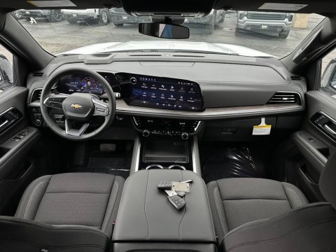 New Summit White 2026 Chevrolet Tahoe LS 4WD - photo 18 - Stock #260901