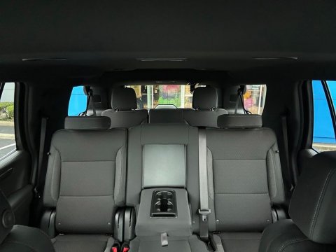 New Summit White 2026 Chevrolet Tahoe LS 4WD - photo 24 - Stock #260901