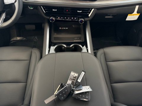 New Sterling Gray Metallic 2026 Chevrolet Tahoe LT 4WD - photo 21 - Stock #261368