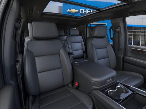 New Summit White 2026 Chevrolet Tahoe Z71 4WD - photo 16 - Stock #261019