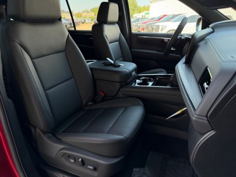 New Radiant Red Tintcoat 2026 Chevrolet Tahoe Z71 4WD - photo 17 - Stock #261348