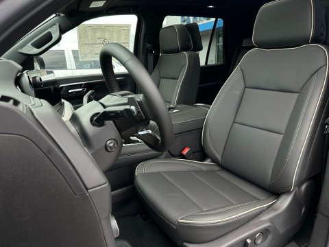 New Radiant Red Tintcoat 2026 Chevrolet Tahoe Premier 4WD - photo 13 - Stock #261075