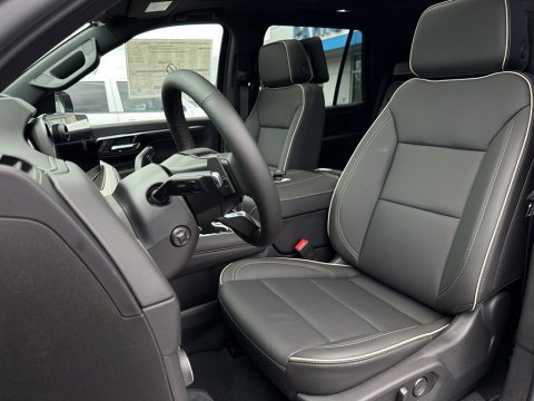 New Radiant Red Tintcoat 2026 Chevrolet Tahoe Premier 4WD - photo 14 - Stock #261075