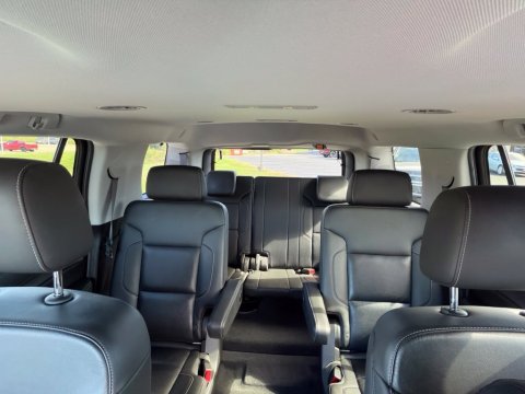 Pre-Owned Summit White 2019 Chevrolet Tahoe LT RWD - photo 29 - Stock #X2605