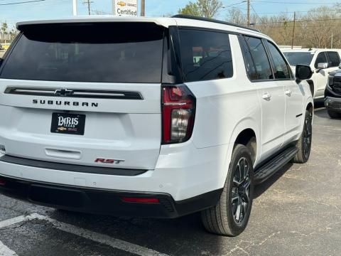 2022 Chevrolet Suburban RST