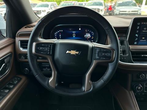 Pre-Owned Iridescent Pearl Tricoat 2023 Chevrolet Tahoe High Country RWD - photo 20 - Stock #260690A