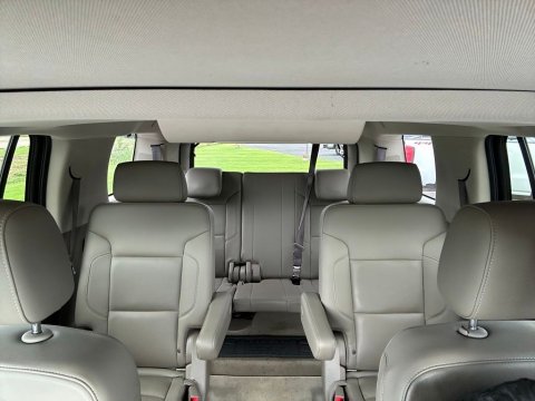 Pre-Owned Iridescent Pearl Tricoat 2019 Chevrolet Tahoe LT 4WD - photo 27 - Stock #X2499