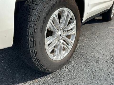 Pre-Owned Iridescent Pearl Tricoat 2021 Chevrolet Tahoe Z71 4WD - photo 10 - Stock #X2451