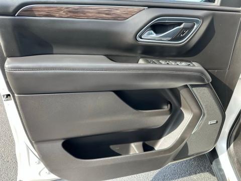 Pre-Owned Iridescent Pearl Tricoat 2021 Chevrolet Tahoe Z71 4WD - photo 13 - Stock #X2451