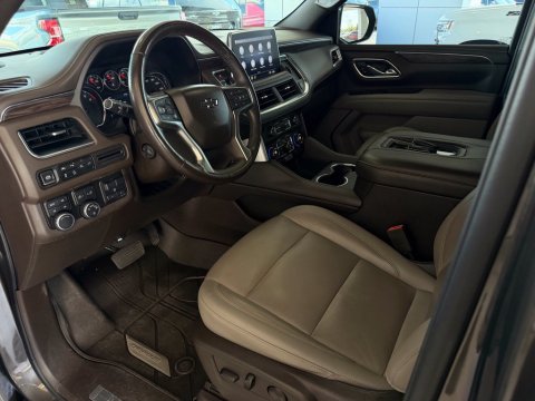 Pre-Owned Graywood Metallic 2021 Chevrolet Tahoe Z71 4WD - photo 12 - Stock #261247A