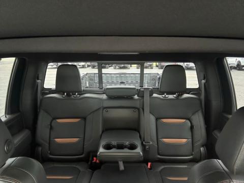 Pre-Owned Cayenne Red Tintcoat 2022 GMC Sierra 2500HD AT4 4WD - photo 24 - Stock #260821A
