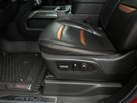 Pre-Owned Cayenne Red Tintcoat 2022 GMC Sierra 2500HD AT4 4WD - photo 13 - Stock #X2494