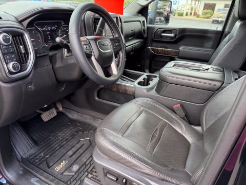 Pre-Owned Onyx Black 2020 GMC Sierra 2500HD Denali 4WD - photo 11 - Stock #X2598
