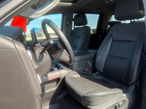 Pre-Owned Onyx Black 2023 GMC Sierra 3500HD Denali 4WD - photo 14 - Stock #X2535