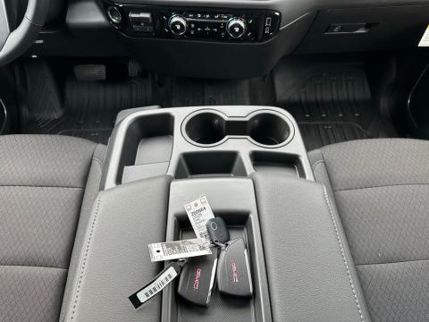 2026 GMC Sierra 2500HD SLE