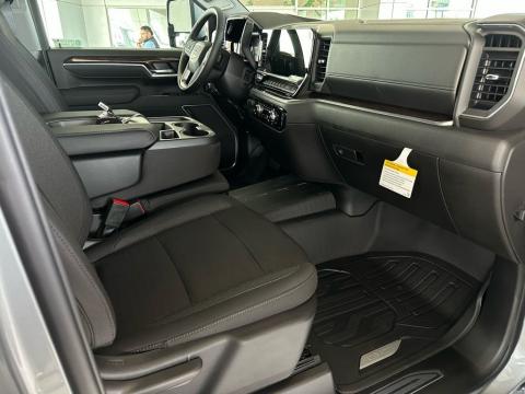 2026 GMC Sierra 2500HD SLE