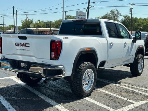 New Summit White 2026 GMC Sierra 2500HD SLE 4WD - photo 7 - Stock #261120