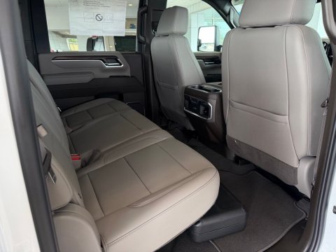 New Summit White 2026 GMC Sierra 2500HD SLT 4WD - photo 17 - Stock #261135