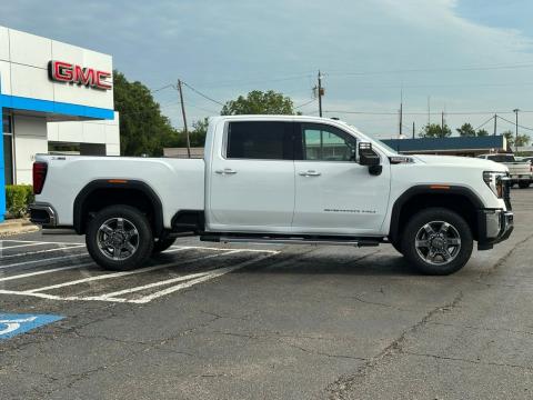 New Summit White 2026 GMC Sierra 2500HD SLT 4WD - photo 4 - Stock #260995