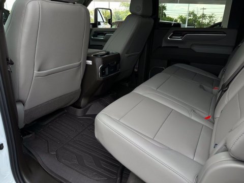 New Summit White 2026 GMC Sierra 2500HD SLT 4WD - photo 16 - Stock #260995