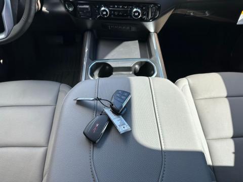 2026 GMC Sierra 2500HD SLT