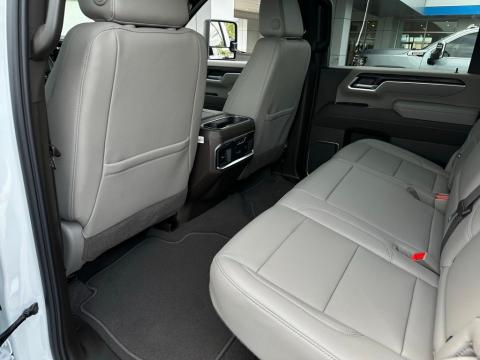New Summit White 2026 GMC Sierra 2500HD SLT 4WD - photo 14 - Stock #260921