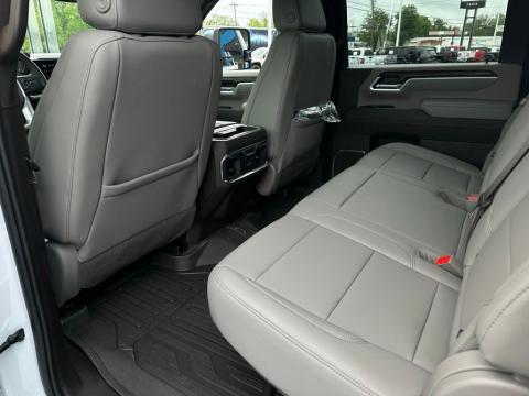 New Summit White 2026 GMC Sierra 2500HD SLT 4WD - photo 14 - Stock #260966