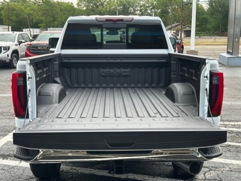 New Summit White 2026 GMC Sierra 2500HD SLT 4WD - photo 6 - Stock #260966