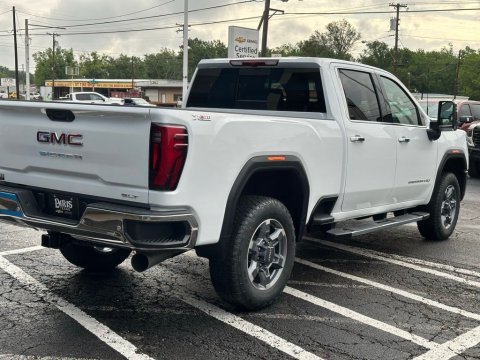 New Summit White 2026 GMC Sierra 2500HD SLT 4WD - photo 7 - Stock #260966