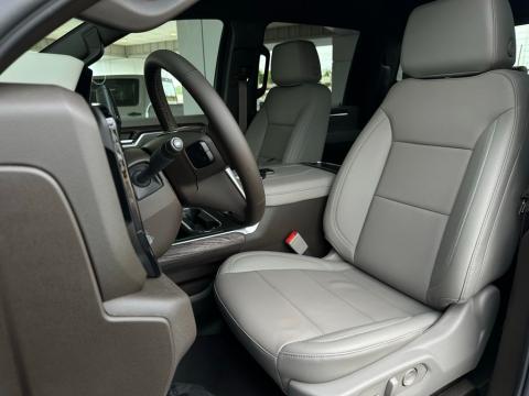 New Volcanic Red Tintcoat 2026 GMC Sierra 2500HD SLT 4WD - photo 12 - Stock #260922