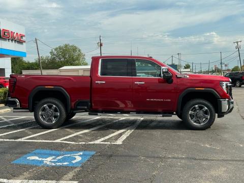 New Volcanic Red Tintcoat 2026 GMC Sierra 2500HD SLT 4WD - photo 4 - Stock #260922