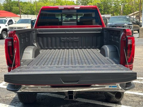New Volcanic Red Tintcoat 2026 GMC Sierra 2500HD SLT 4WD - photo 7 - Stock #261102