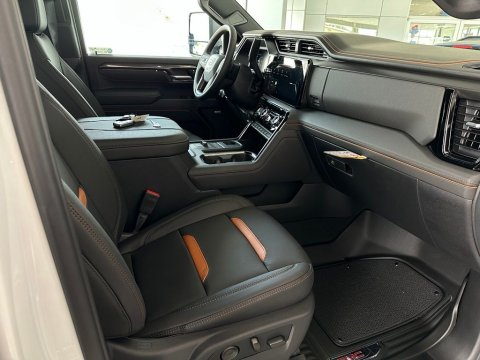 New Summit White 2026 GMC Sierra 2500HD AT4 4WD - photo 15 - Stock #261051
