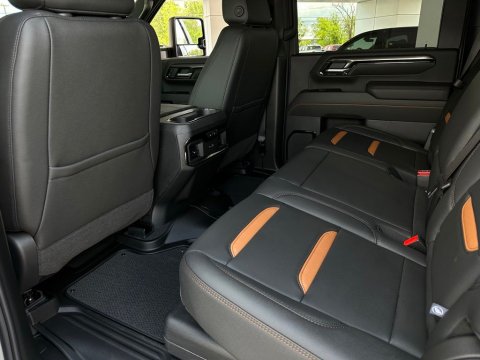 New Sterling Metallic 2026 GMC Sierra 2500HD AT4 4WD - photo 13 - Stock #261059