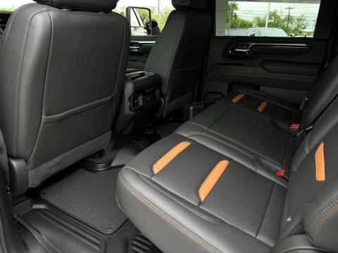 New Onyx Black 2026 GMC Sierra 2500HD AT4 4WD - photo 14 - Stock #260942